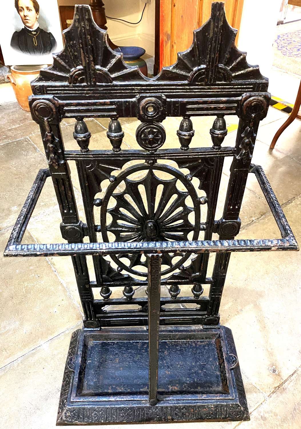 Huge Country House Cast Iron Stick/Umbrella Stand