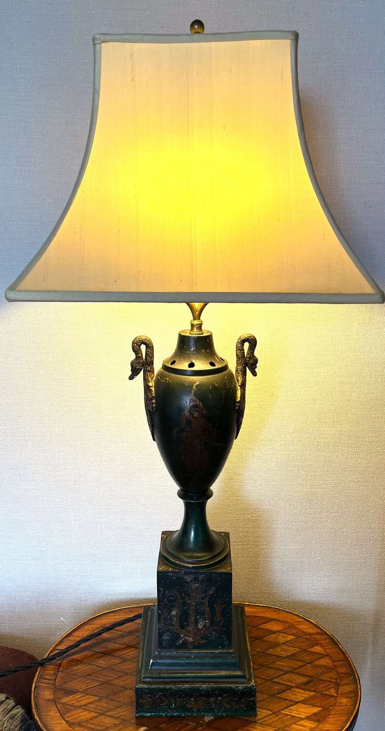 French Napoleon III Tole-Painte Table Lamp