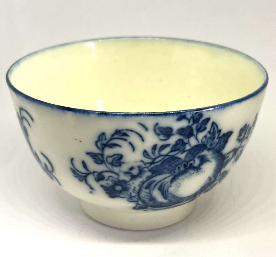 18thC Worcester Porcelain Tea Bowl