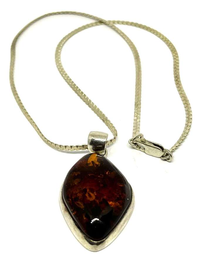 Silver & Amber Pendant With Chain