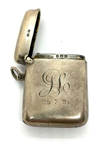 Antique Silver Vesta Case