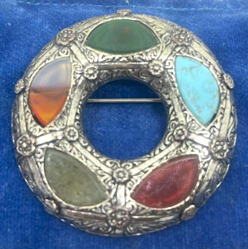 White Metal Scottish Style Brooch
