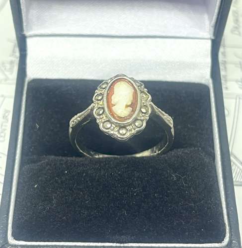Silver & Cameo Ring